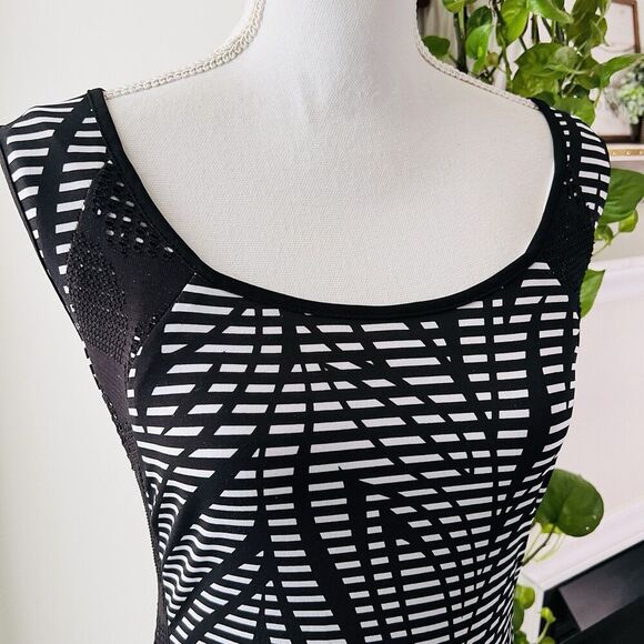 Frank Lyman Long Colorblock Maxi Dress Black & White Stretchy Comfy - Size 6 - Picture 3 of 8
